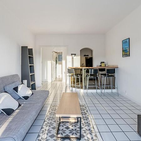 Appartement Les pieds dans l'eau par Dodo-a-Cassis Extérieur photo